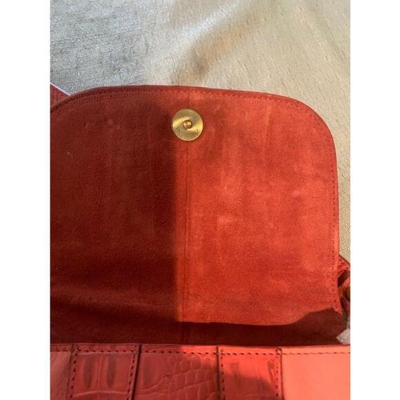 Women's Sharif Pink Leather Crossbody Bag - Picture 6 of 11